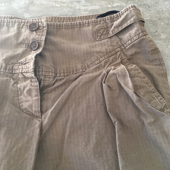 French Connection khaki/brown pants - Picture 2 of 7